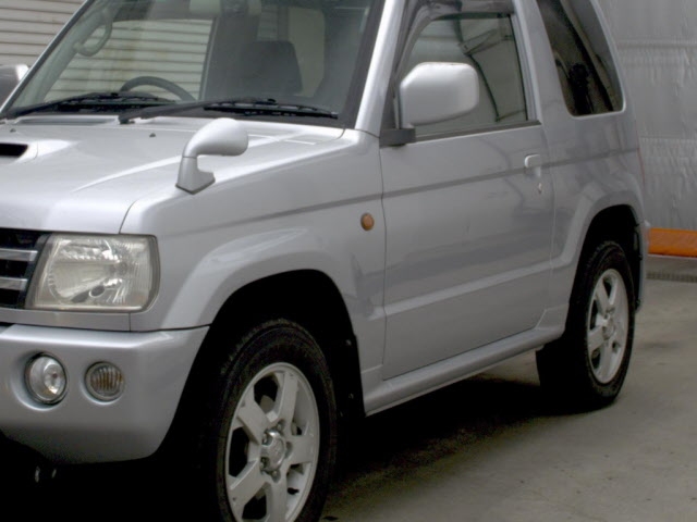MITSUBISHI PAJERO MINI
