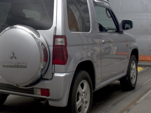 MITSUBISHI PAJERO MINI