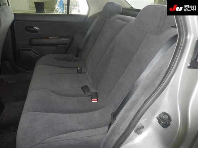NISSAN TIIDA LATIO