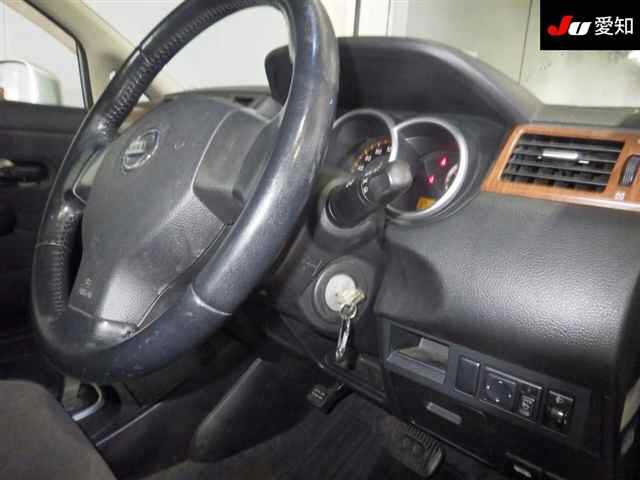 NISSAN TIIDA LATIO
