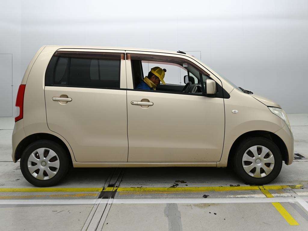 MAZDA AZ-WAGON