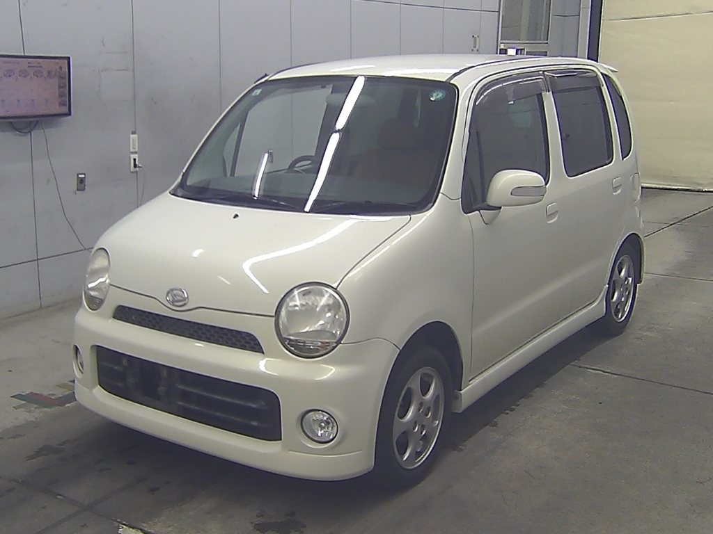DAIHATSU MOVE LATTE