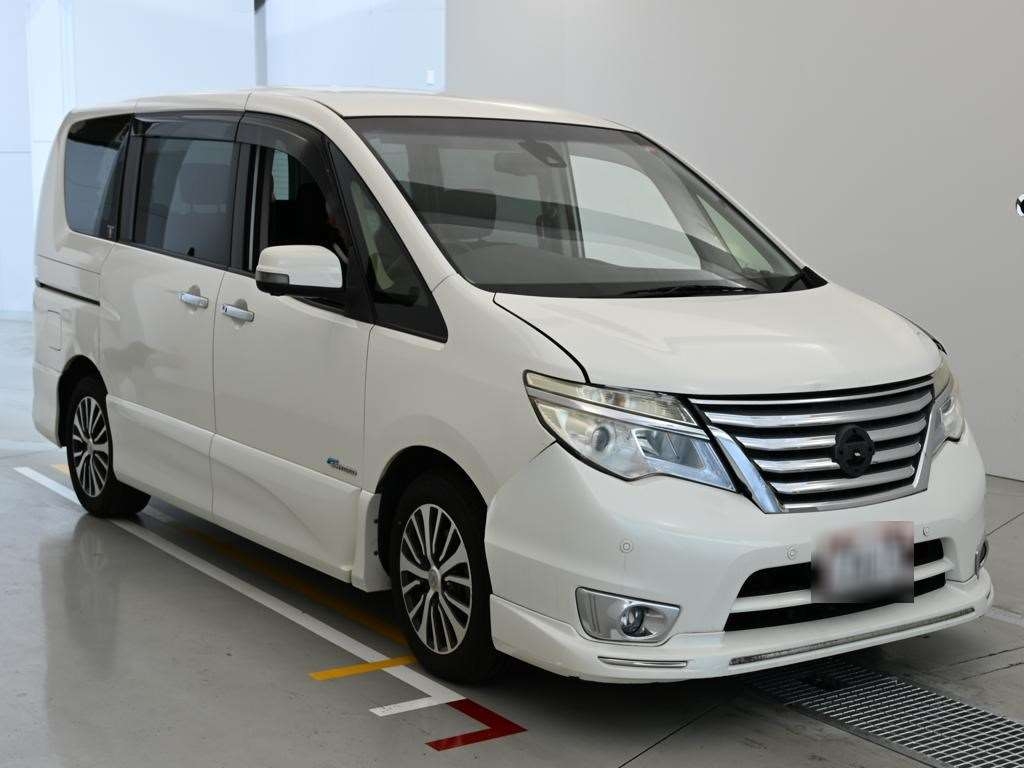 NISSAN SERENA