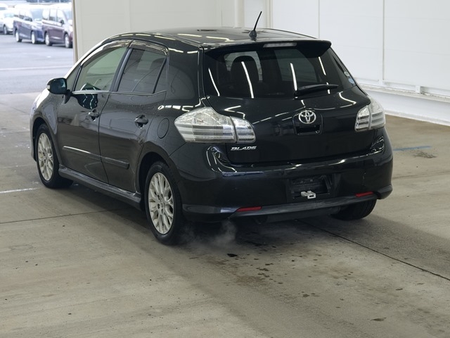TOYOTA BLADE