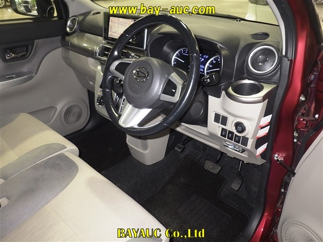 DAIHATSU CAST