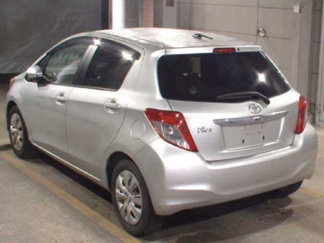TOYOTA VITZ