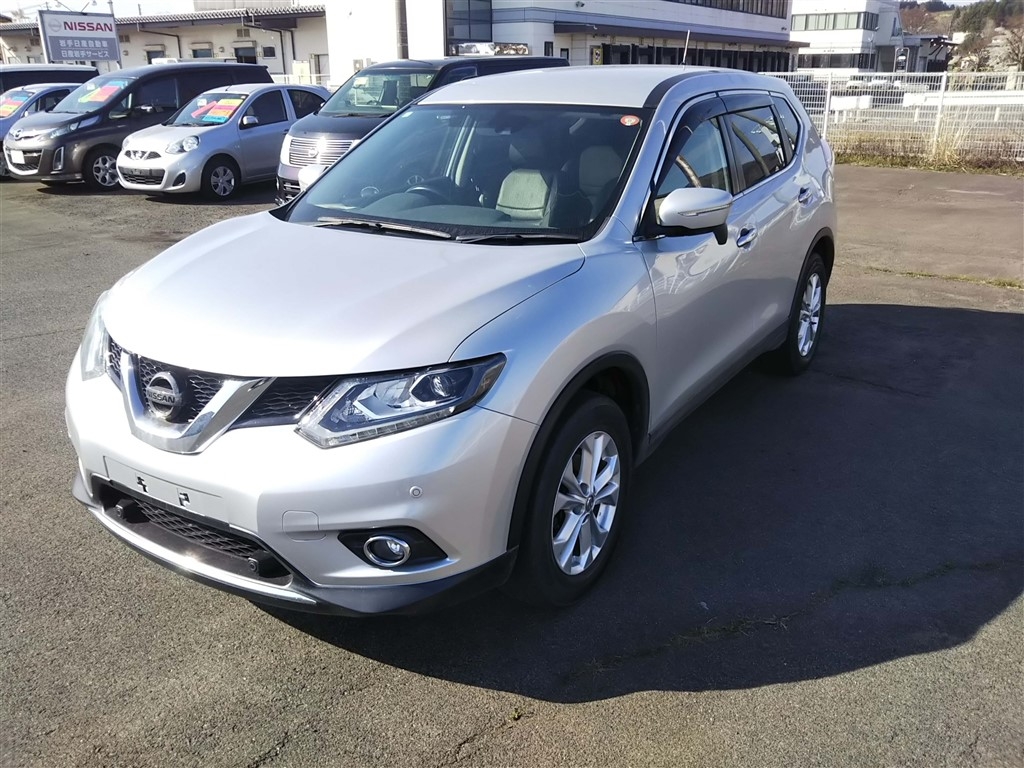 NISSAN X-TRAIL