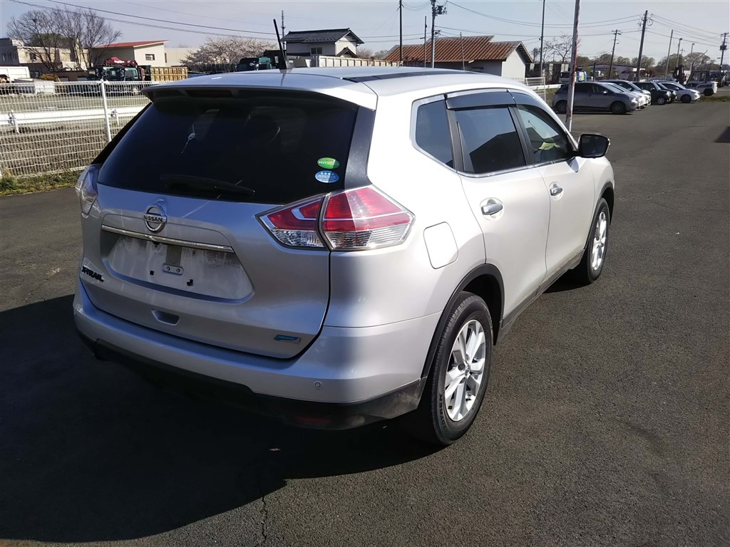 NISSAN X-TRAIL
