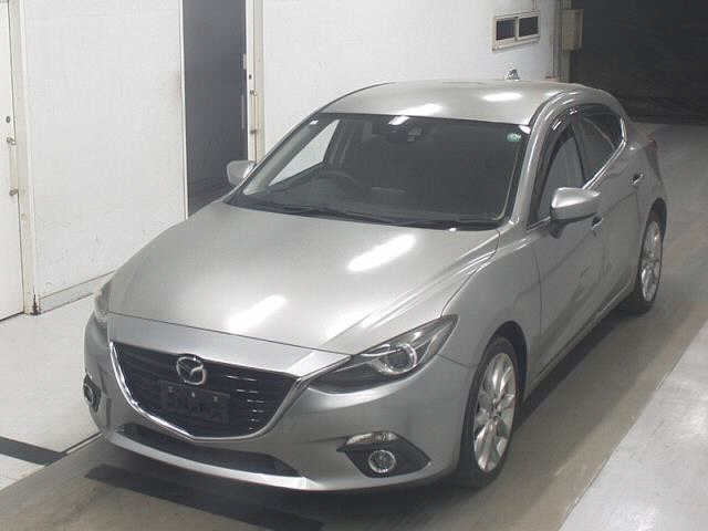 MAZDA AXELA