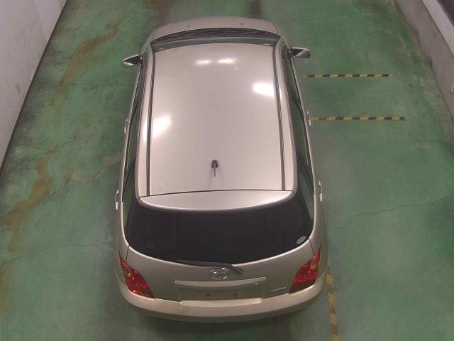 TOYOTA IST
