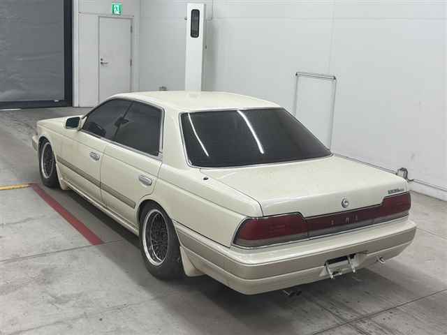 NISSAN LAUREL