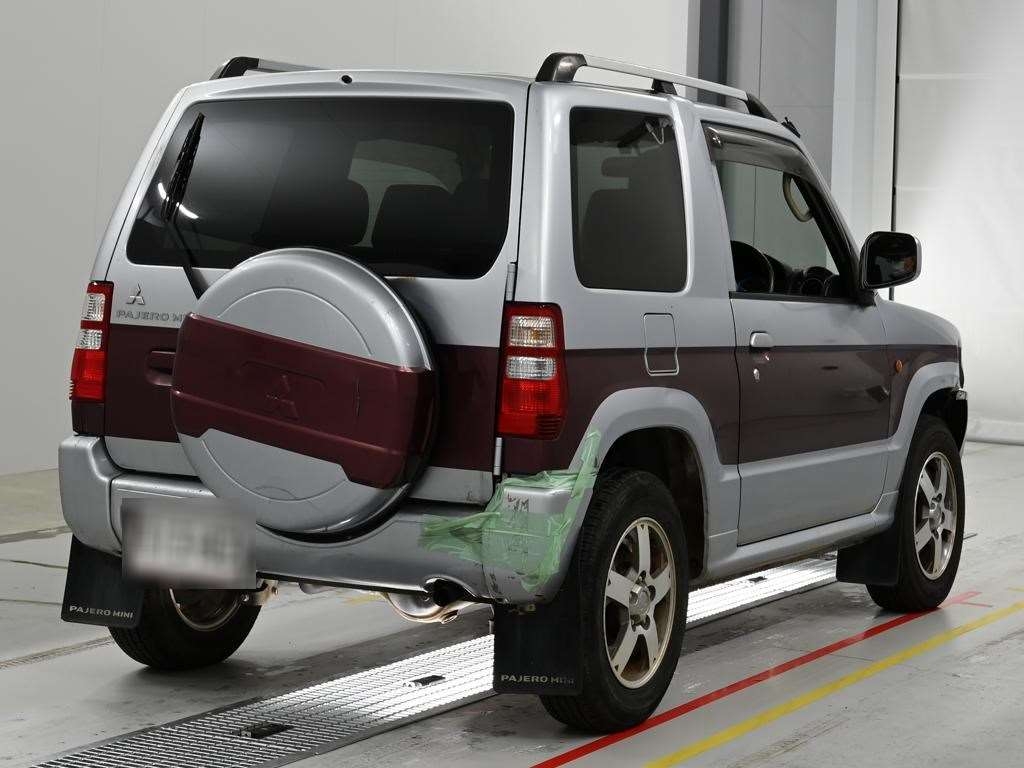 MITSUBISHI PAJERO MINI