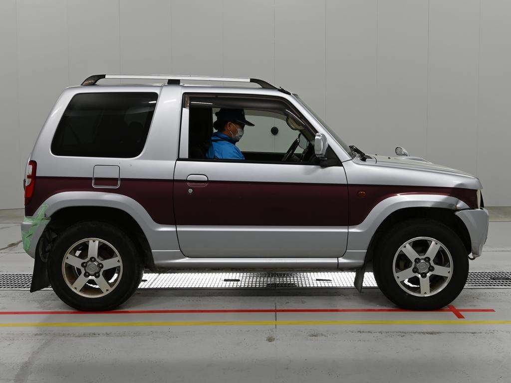 MITSUBISHI PAJERO MINI