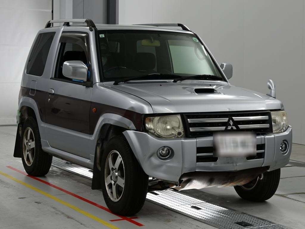 MITSUBISHI PAJERO MINI