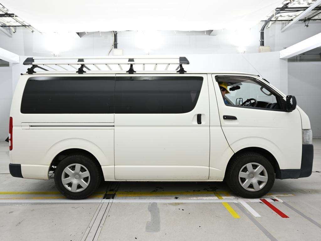 TOYOTA REGIUS ACE