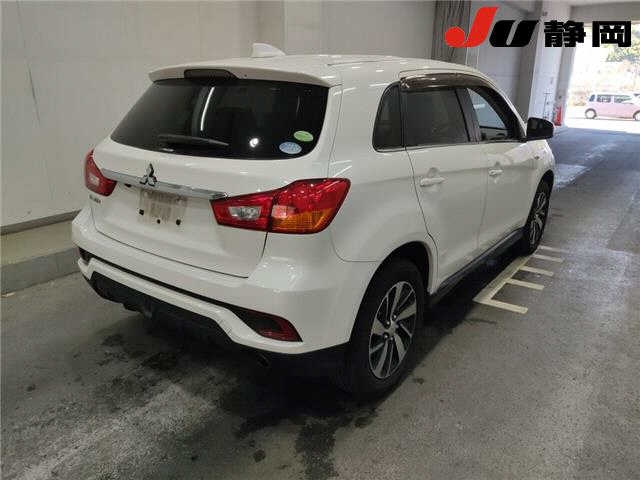 MITSUBISHI RVR