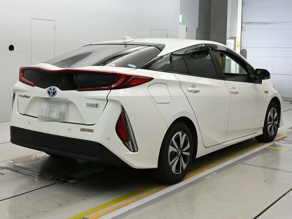 TOYOTA PRIUS PHV