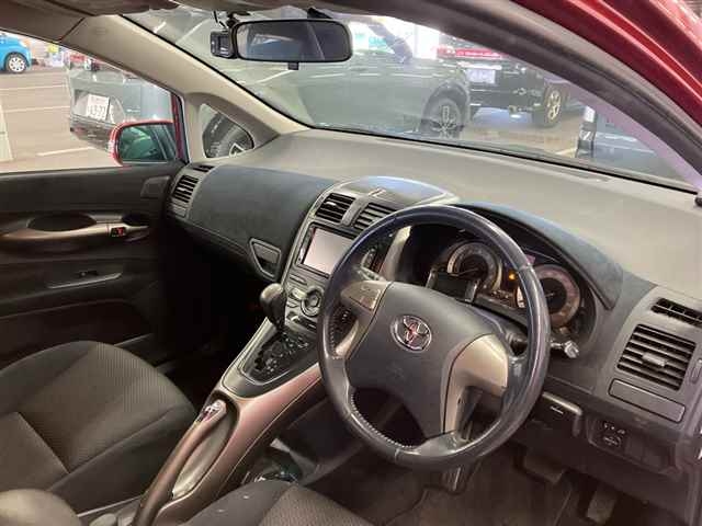 TOYOTA BLADE