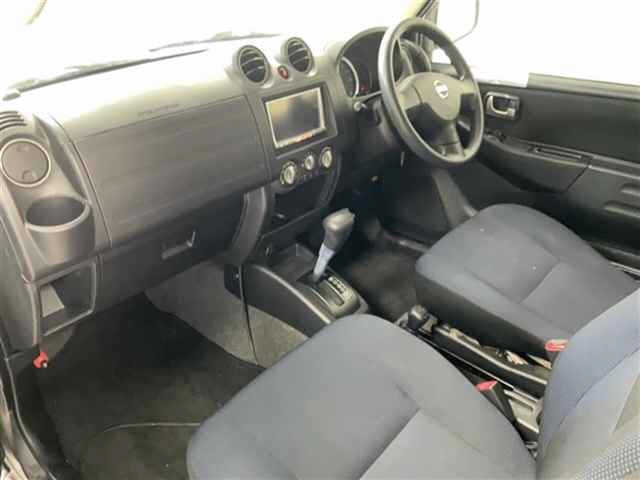 NISSAN KIX