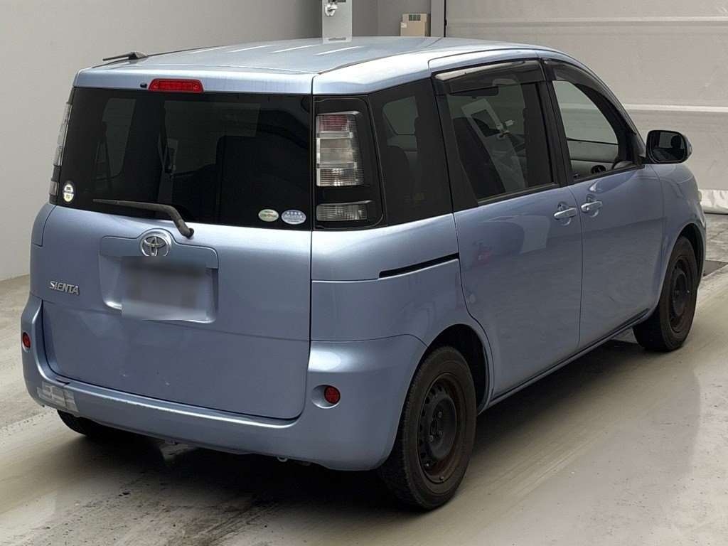 TOYOTA SIENTA