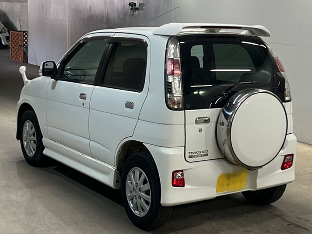 DAIHATSU TERIOS KID
