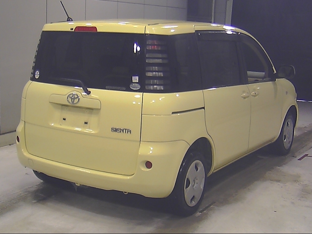 TOYOTA SIENTA