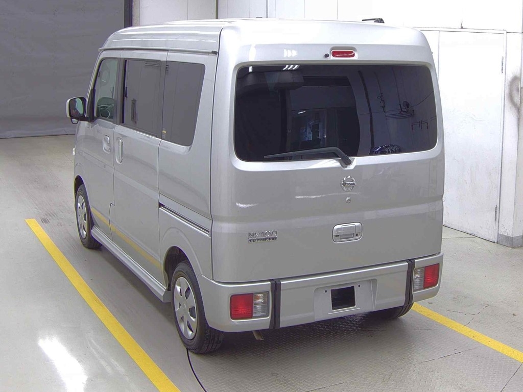 NISSAN NV100 CLIPPER
