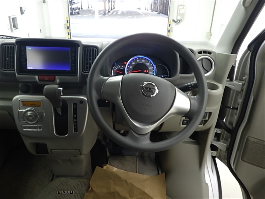 NISSAN NV100 CLIPPER