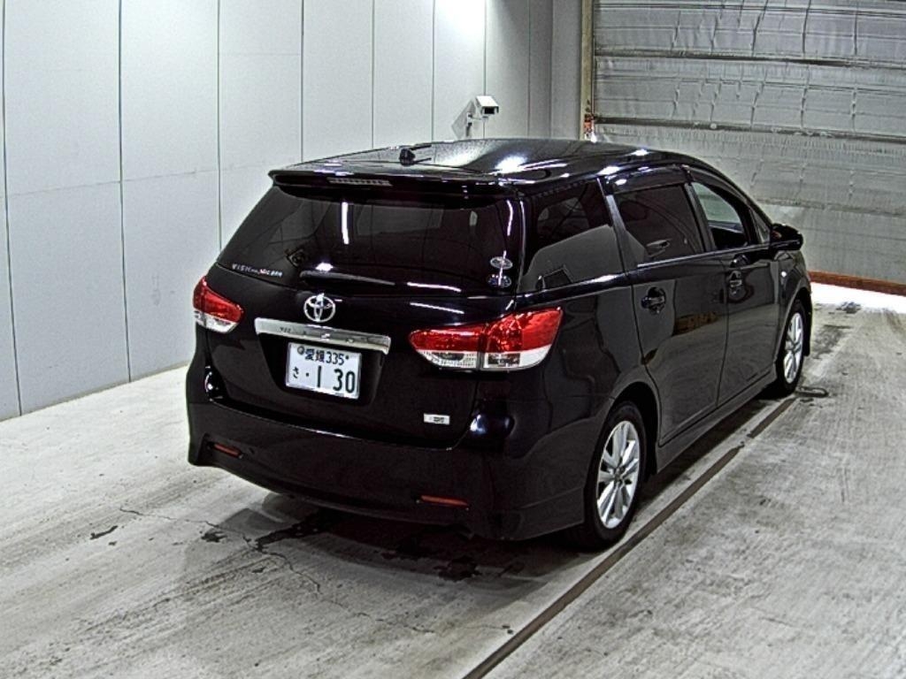 TOYOTA WISH