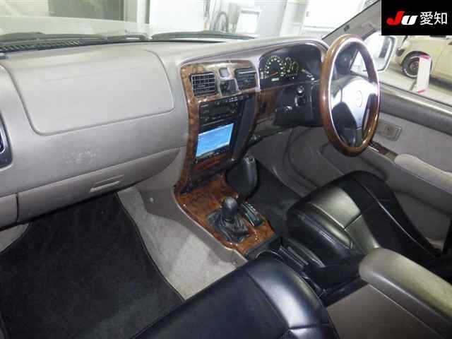 TOYOTA HILUX SURF