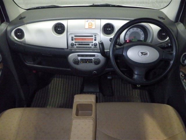 DAIHATSU MOVE LATTE