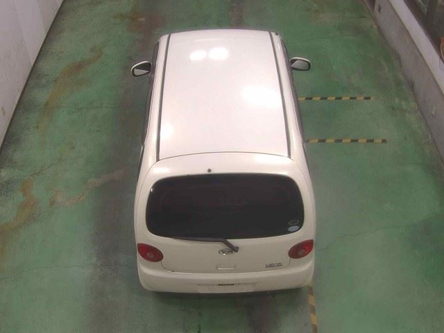 DAIHATSU MOVE LATTE