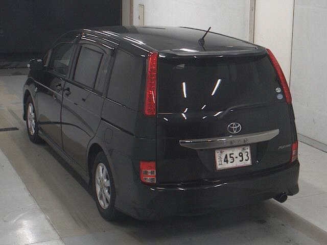 TOYOTA ISIS