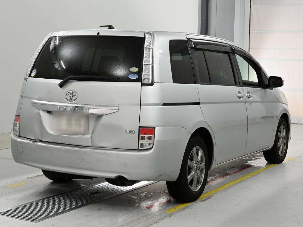 TOYOTA ISIS