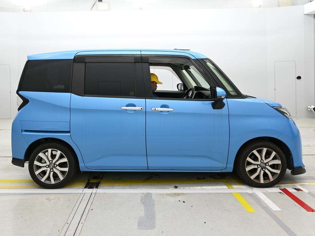 TOYOTA TANK