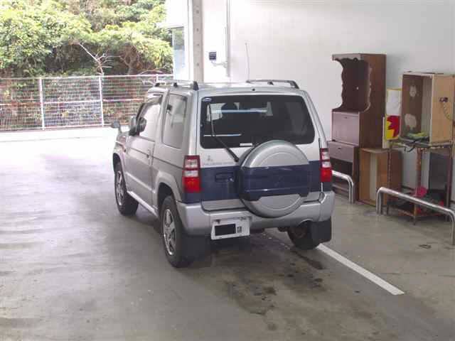 MITSUBISHI PAJERO MINI