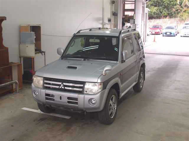 MITSUBISHI PAJERO MINI