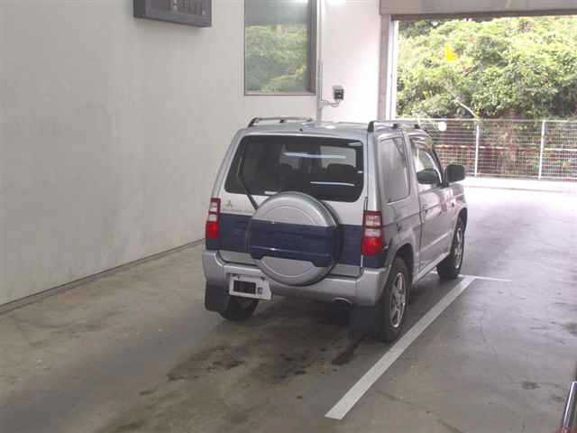 MITSUBISHI PAJERO MINI