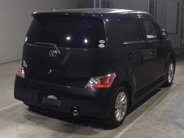 TOYOTA BB