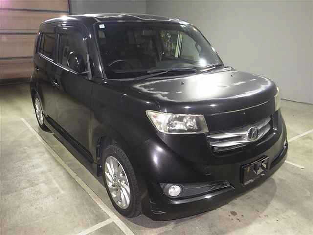 TOYOTA BB