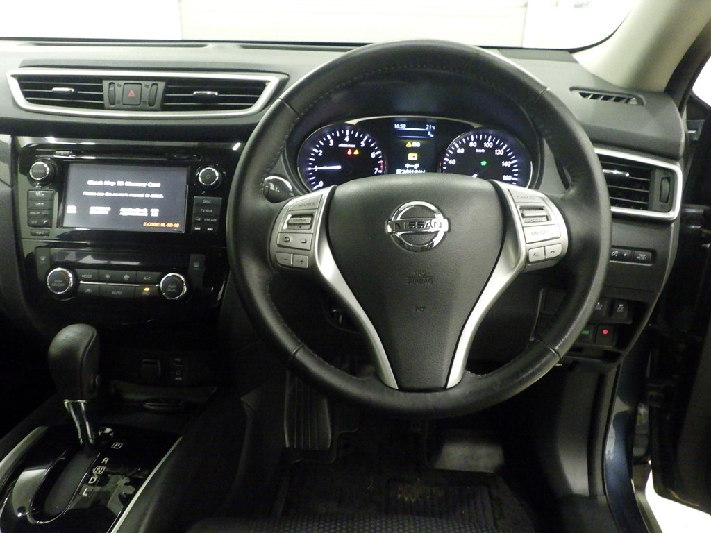 NISSAN X-TRAIL