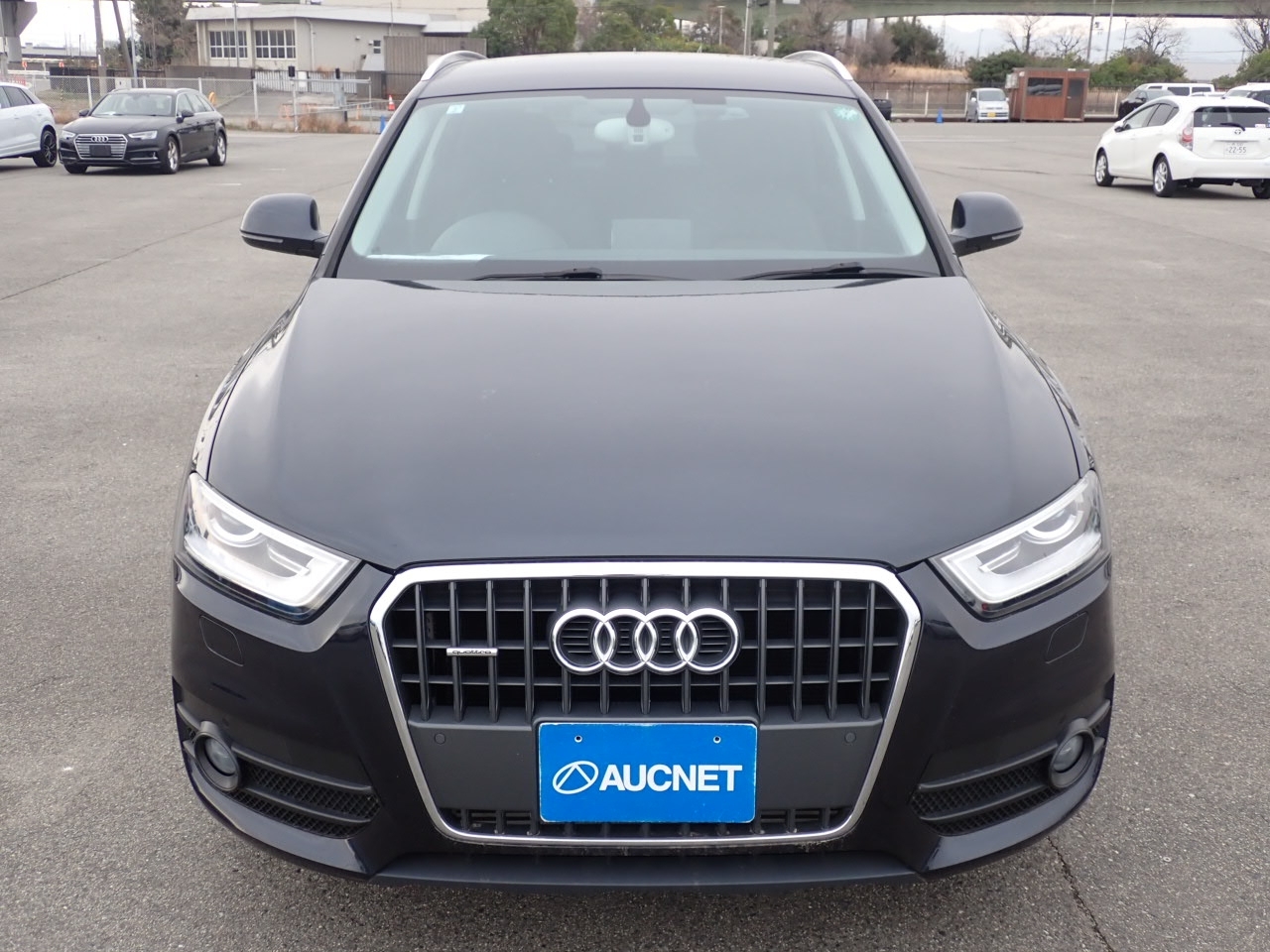 AUDI Q3