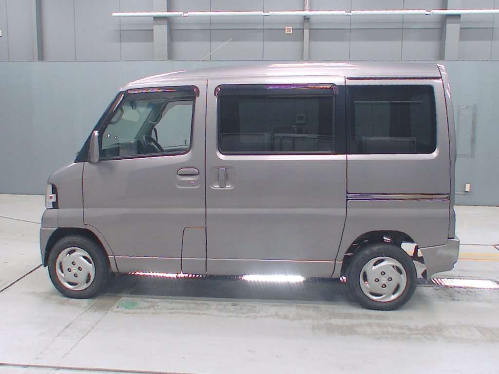 NISSAN CLIPPER