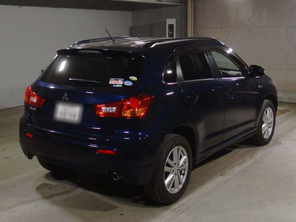 MITSUBISHI RVR