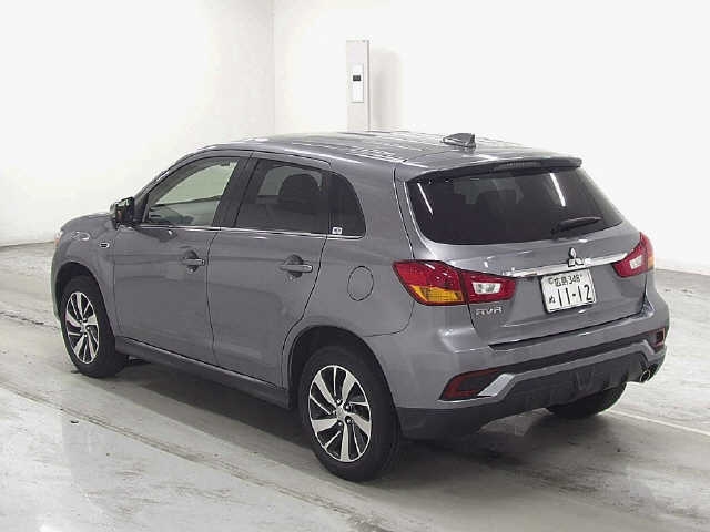 MITSUBISHI RVR