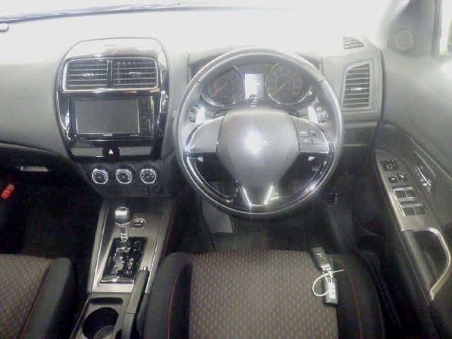 MITSUBISHI RVR