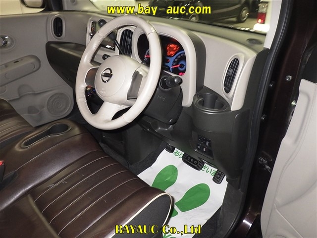 NISSAN CUBE