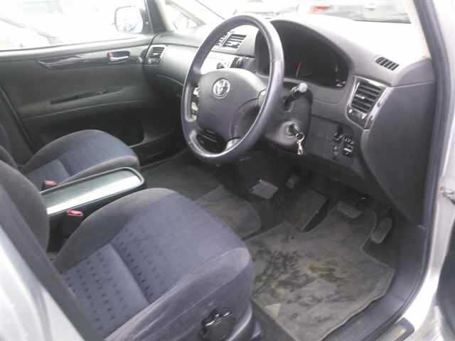 TOYOTA IPSUM