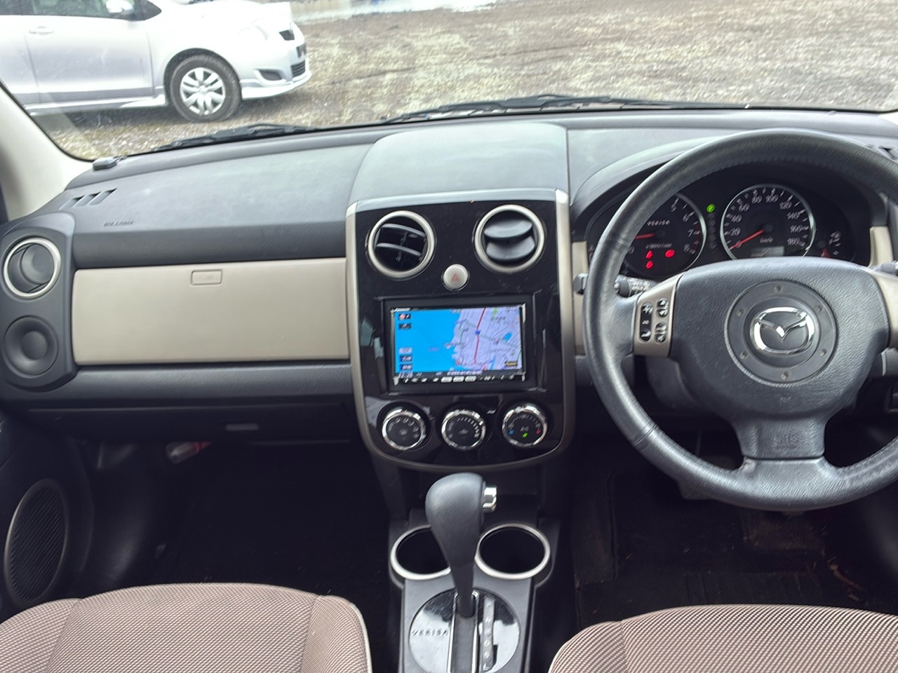 MAZDA VERISA