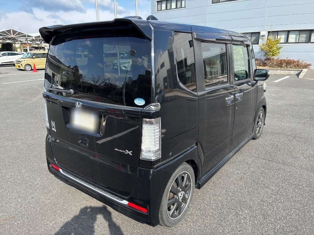 HONDA N-BOX